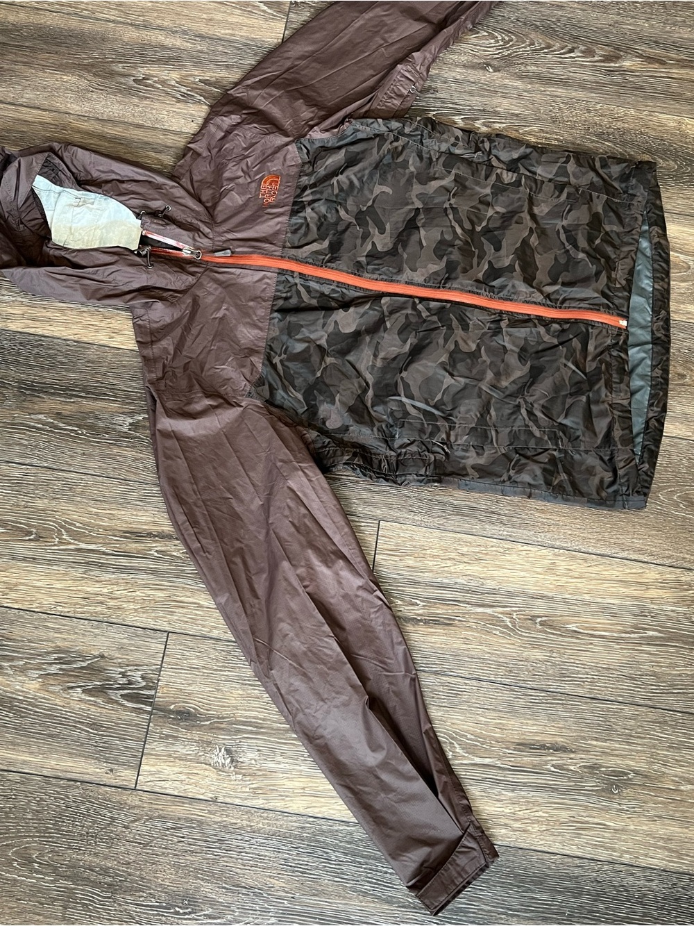The North Face Dryvent Brown Camo Hooded Rain Jacket Men’s Medium - Picture 3 of 13